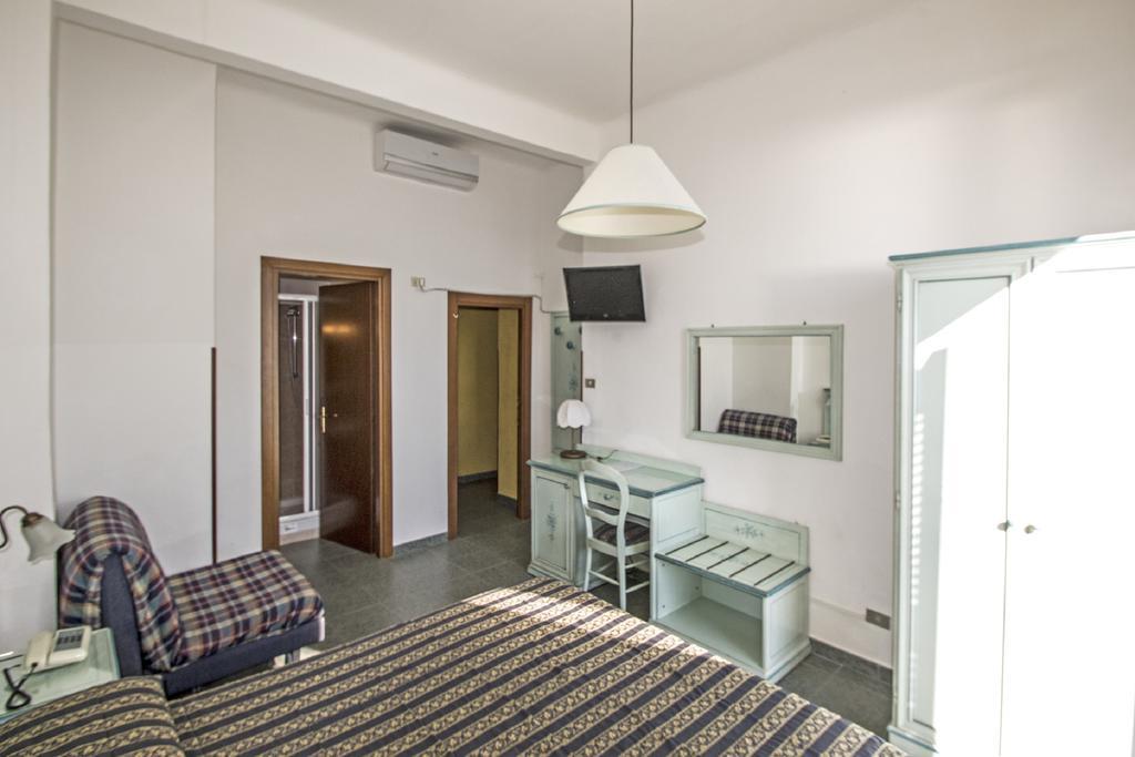 Hotel Baia Monterosso al Mare Habitación foto
